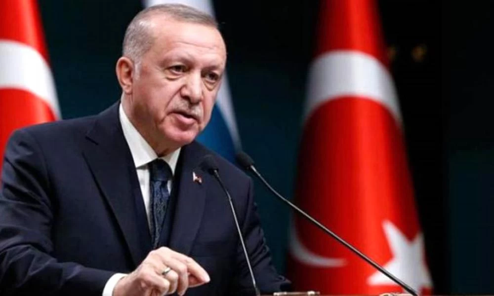 Υπερασπιστής των απανταχού Μουσουλμάνων ο Ερντογάν: "Απερισκεψία η έχθρα στο Ισλάμ"